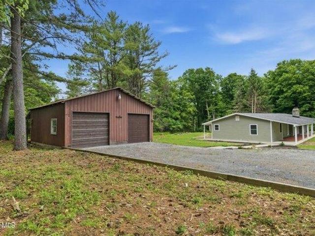 House for sale in Guilderland, New York