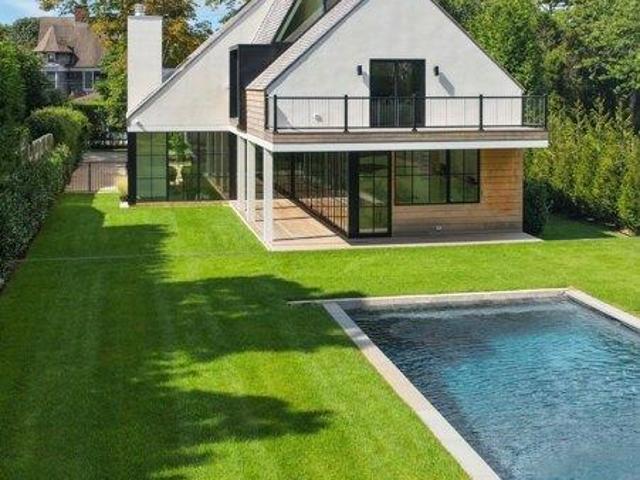 House for sale in Wainscott, New York