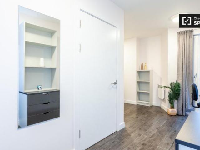 Apartment to rent in Bluebell, North Tipperary