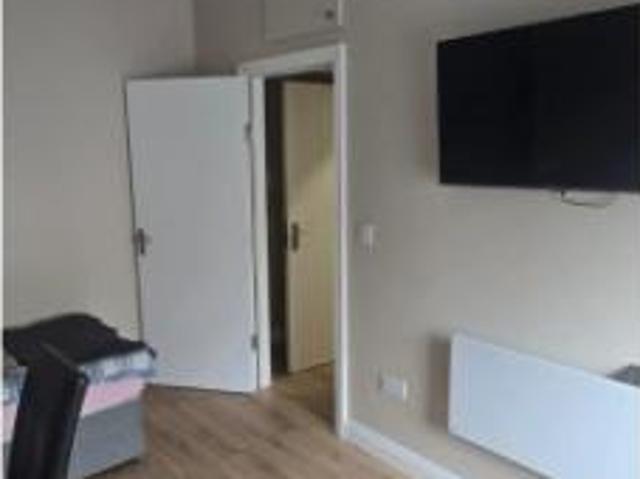Apartment to rent in Bluebell, North Tipperary