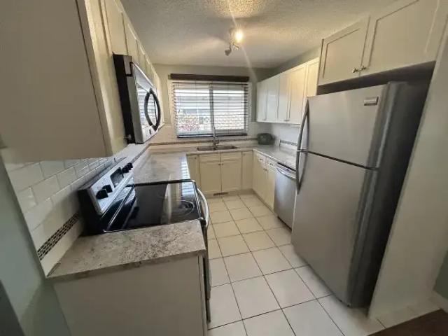 Apartment for rent in Wedgewood, Alberta