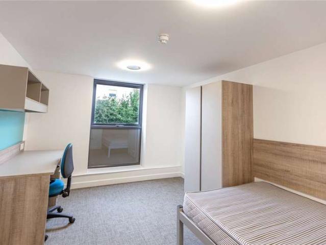 Apartment for rent in Tallsticks, Harry Stoke