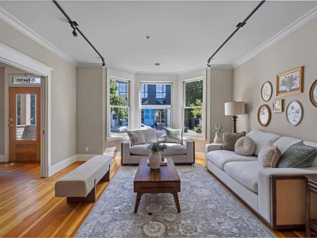 Apartment for rent in Vancouver, British Columbia