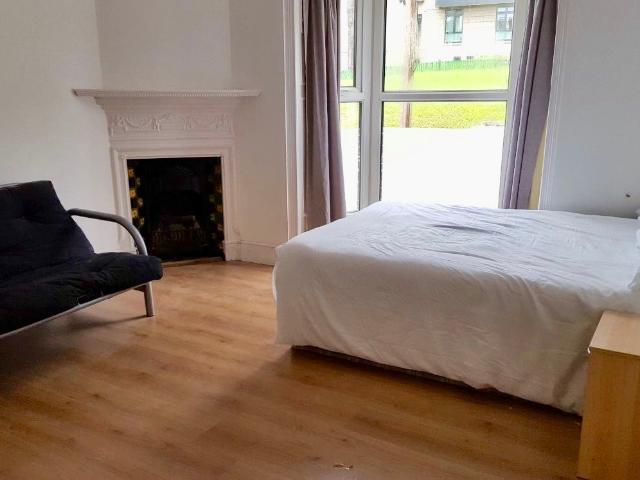 Apartment for rent in Nangreaves, Wales