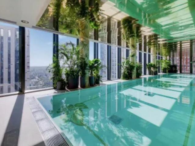 Flat for sale in Vauxhall, Greater London