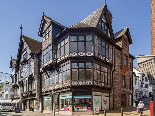 Flat for sale in Strode, Devon