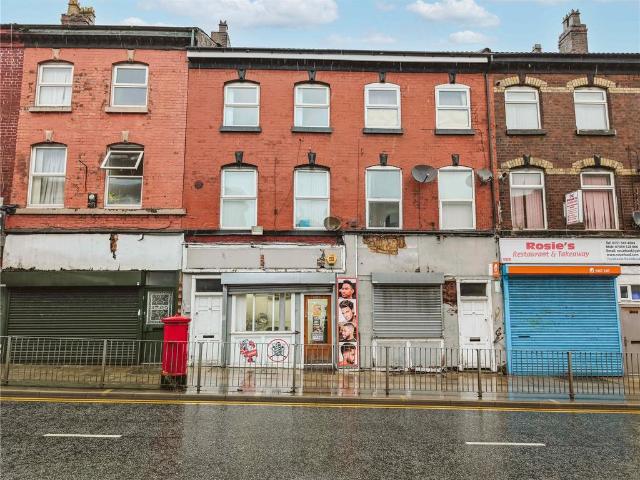 Flat for sale in Fairfield, Calderstones