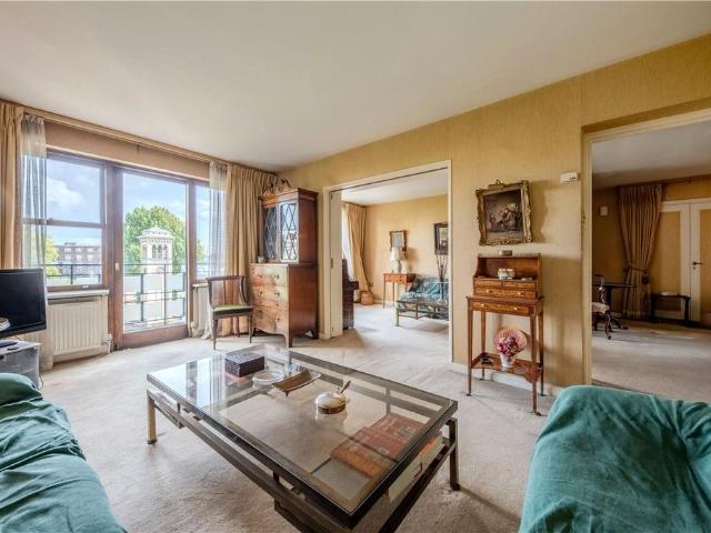 Flat for sale in City of Westminster, Greater London