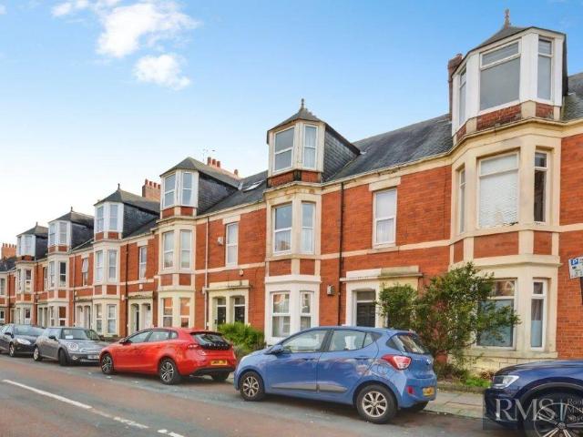 Flat for sale in Jesmond, Tyne And Wear