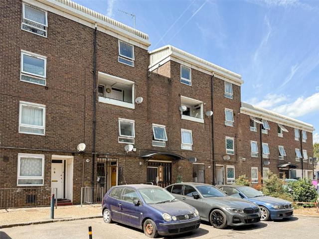 Flat for sale in Bromley-by-Bow, Poplar Grove