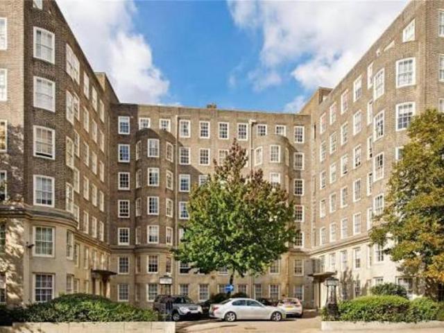 Flat for sale in City of Westminster, Greater London