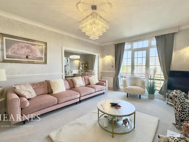 Flat for sale in West Cliff, Isle Of Man
