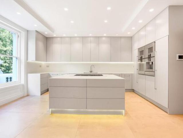 Apartment for sale in Kensington, Calderstones