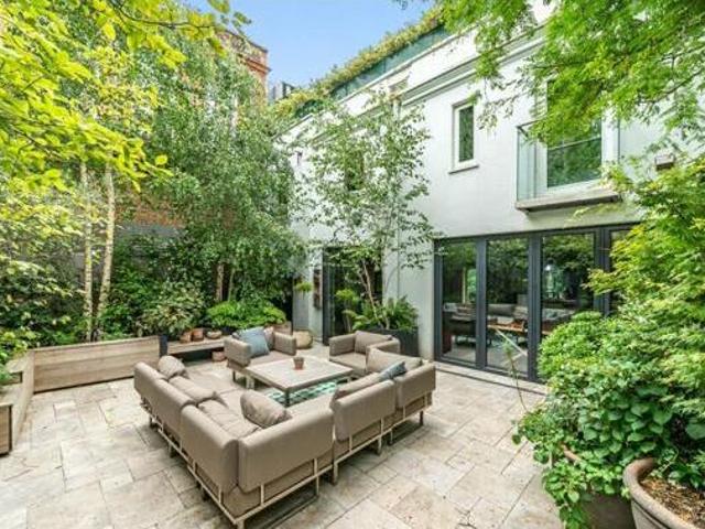House for sale in Lyons, Greater London