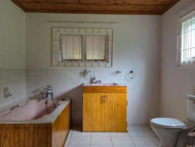 Apartment for rent in Seaview, Kwazulu-natal