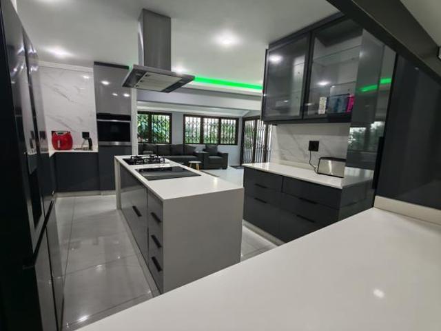 Apartment for sale in Kwazulu-natal