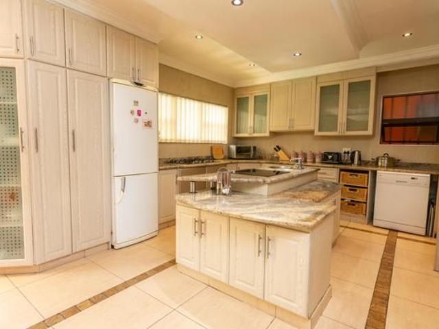 Apartment for sale in Kwazulu-natal