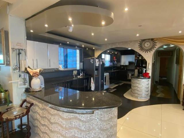 Apartment for sale in Seaview, Kwazulu-natal