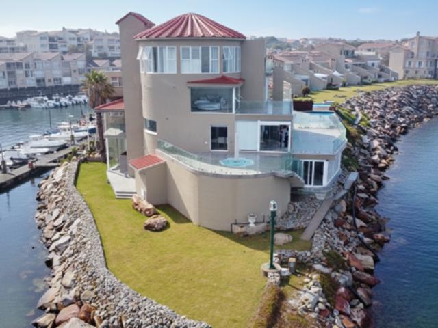 Apartment for sale in Cape St Francis, Eastern Cape