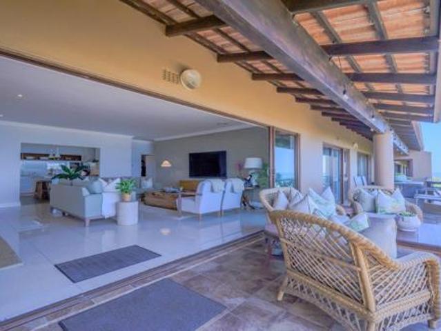 Apartment for sale in Umdloti, Kwazulu-natal