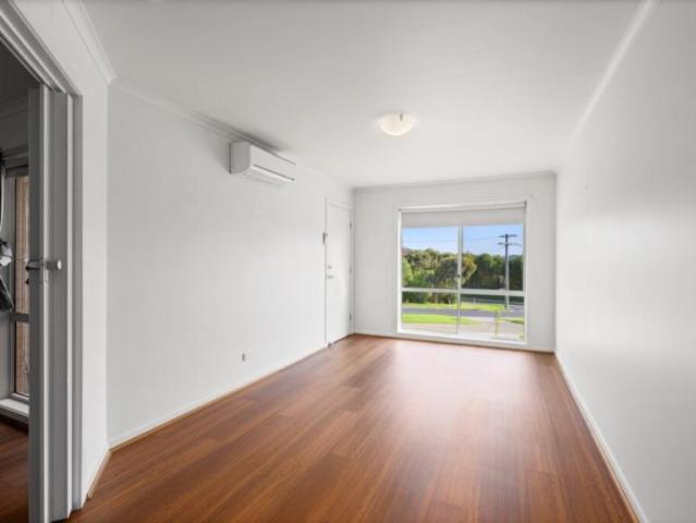 Apartment for sale in Victoria