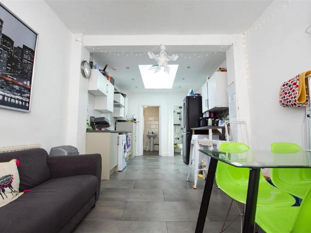 Flat for rent in Bournbrook, West Midlands