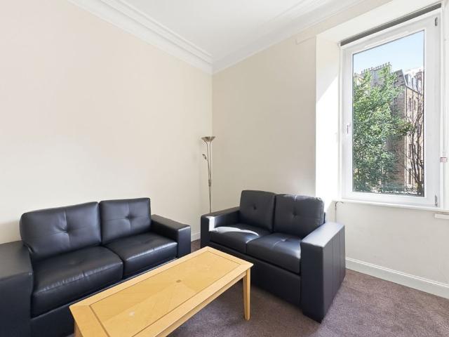 Apartment for rent in Morningside, Scotland