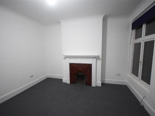 Apartment for rent in St Margarets, Greater London