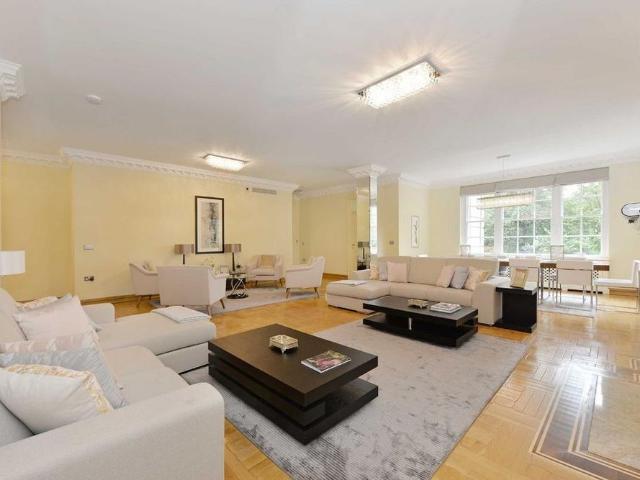 Apartment for rent in St. John's Wood, Greater London