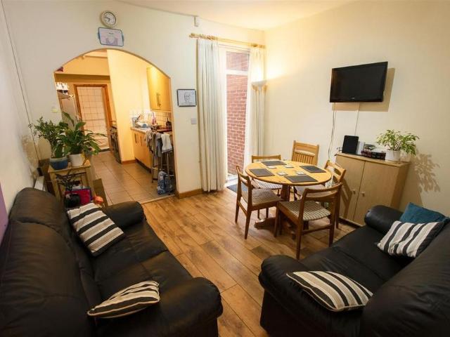 Apartment for rent in Park Central, Birmingham