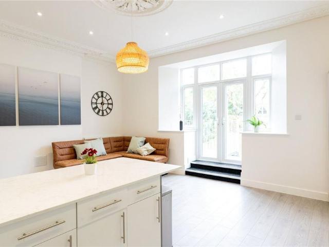 Apartment for rent in Clifton Village, Bristol