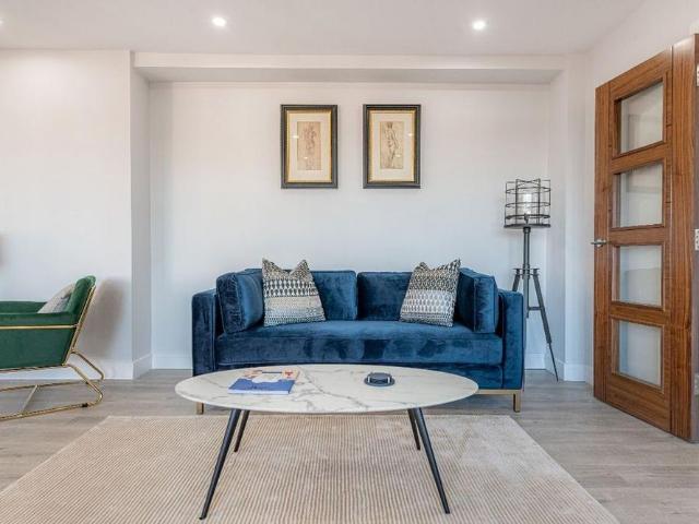 Apartment for rent in St. John's Wood, Greater London