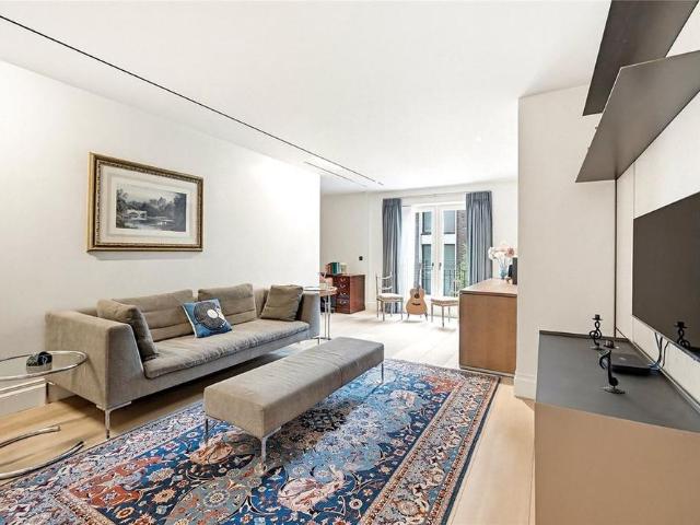 Apartment for rent in Kensington, Greater London