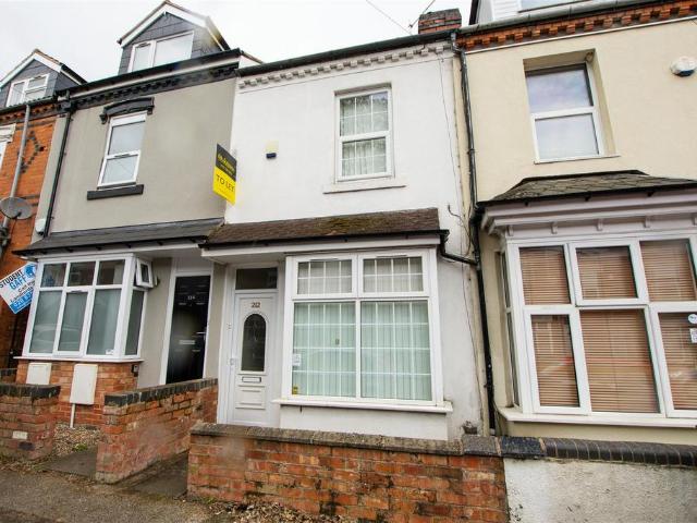 Flat for rent in Stirchley, West Midlands