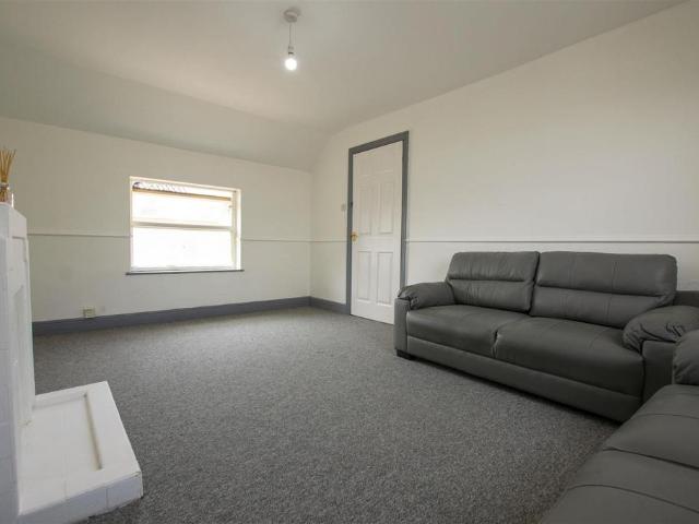 Flat for rent in Stirchley, West Midlands
