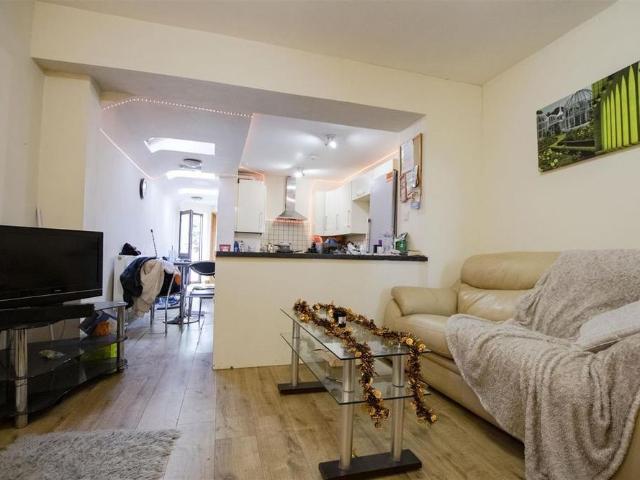 Apartment for rent in Stirchley, West Midlands