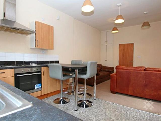 Apartment for rent in Highfields, Old Wharf