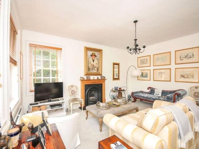 Apartment for rent in Bickley, Greater London