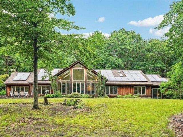 House for sale in Ashby, Massachusetts