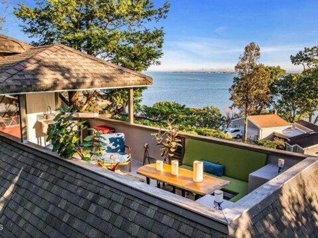 House for sale in Hilton, Atlantic Highlands