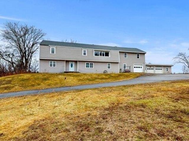House for sale in Maine