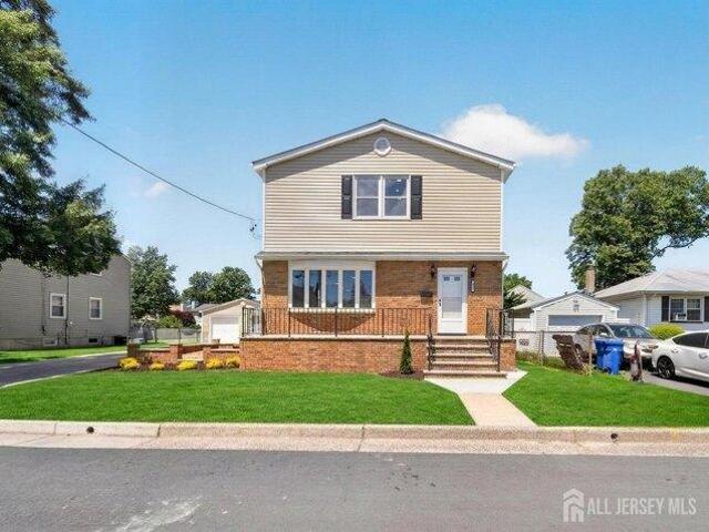 House for sale in Avenel, Woodbridge Township