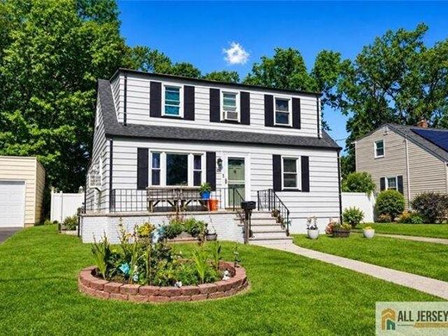 House for sale in Avenel, Woodbridge Township