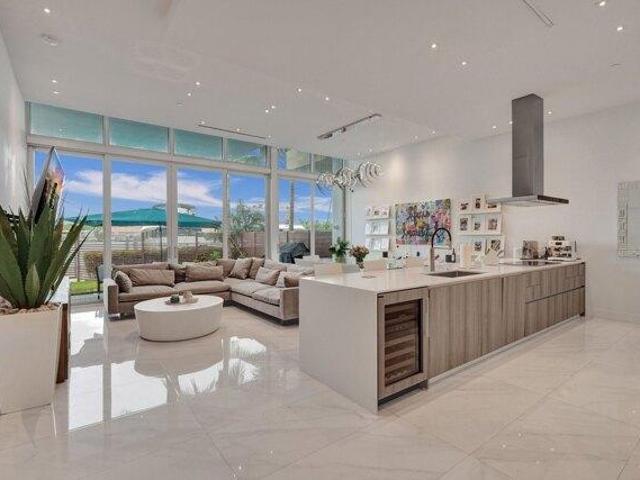 House for sale in Aventura, Florida