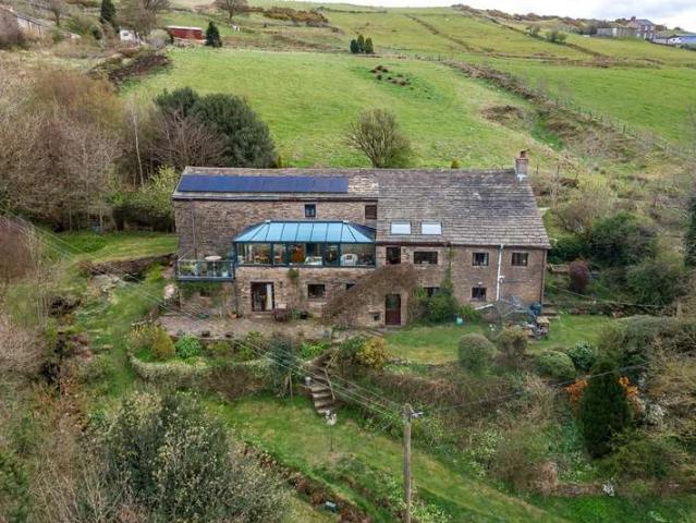 Farm for sale in Belthorn