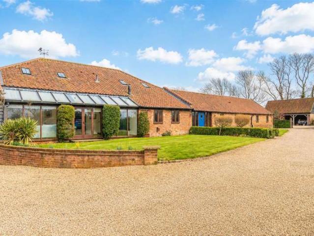 Land for rent in Burgh St Peter, Norfolk