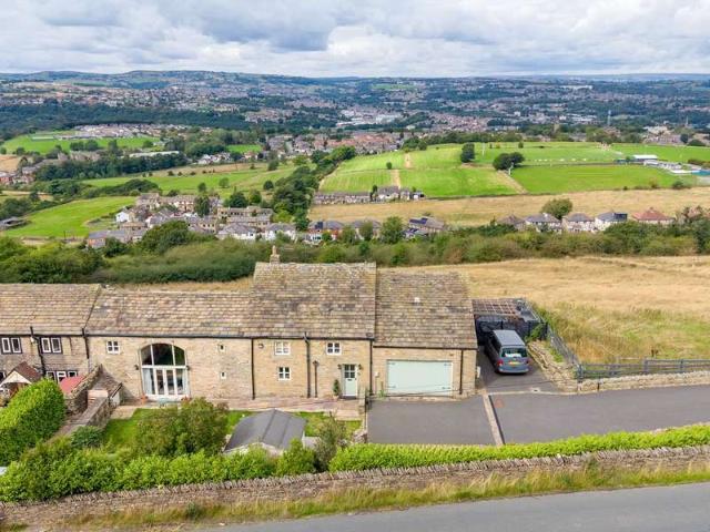 Land for sale in Huddersfield, West Yorkshire