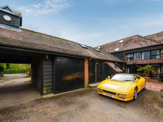 House for sale in Gerrards Cross, Denham