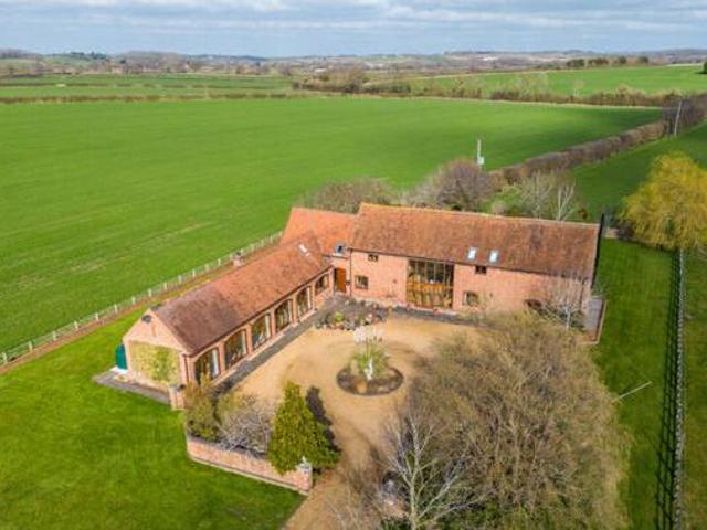 House for sale in Green Close, Warwickshire