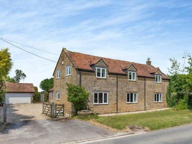 House for sale in Martock, Somerset
